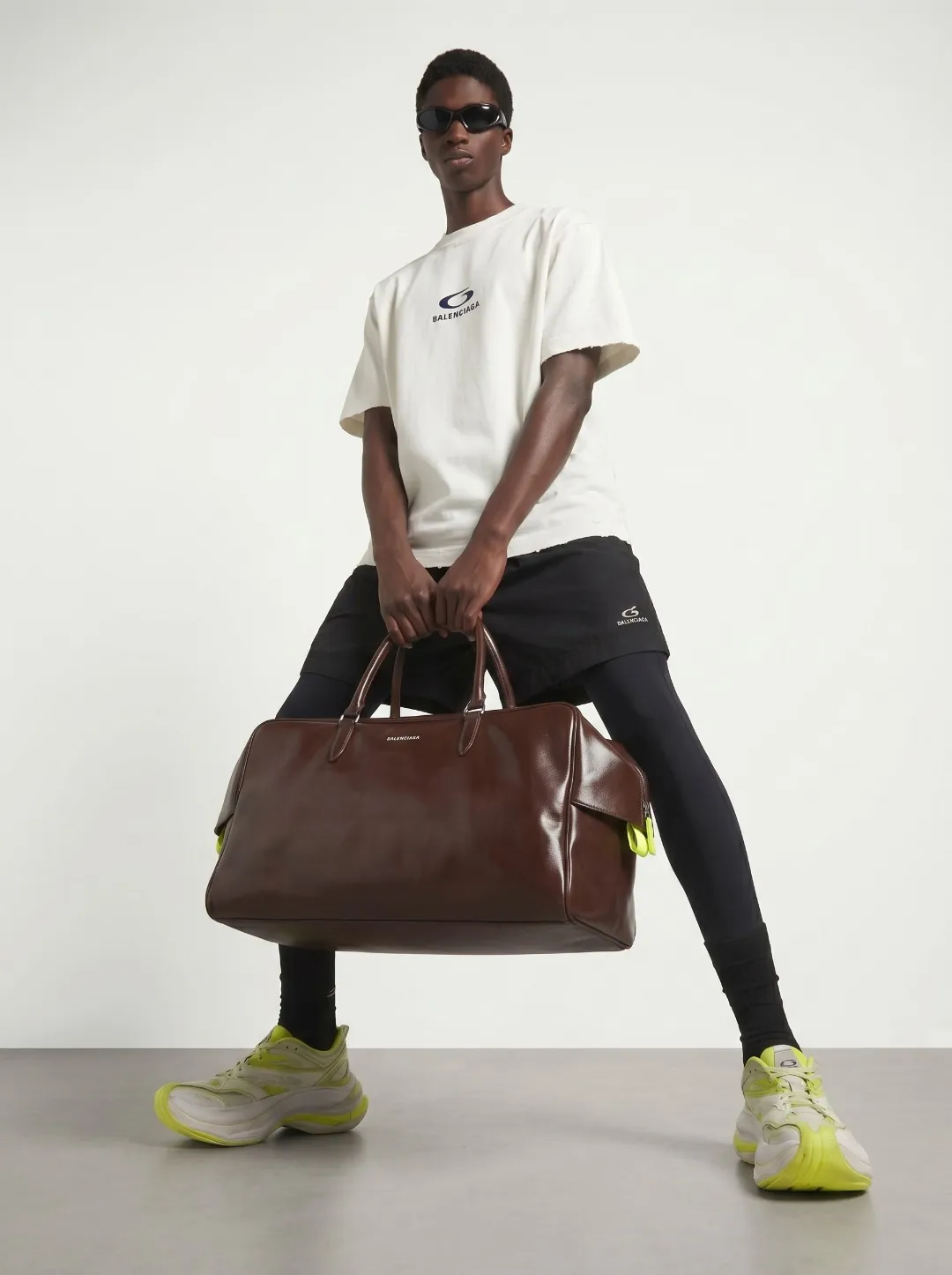 P100✨🔥 [balenciaga] 2026FW short-sleeved T-shirt Premium 26s double yarn 300g fabric, washed with Ma Liang distressed process Color: washed black, washed white, washed Khaki Size: S M L XL 2XL